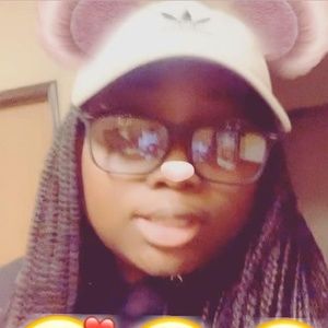 Meet your Posher, Levette